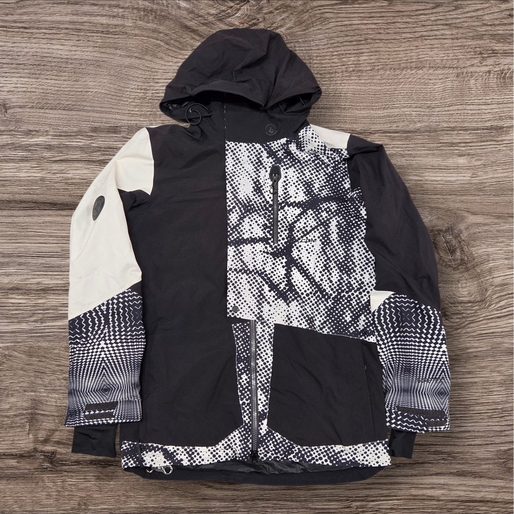 Volcom Gore-Tex Snowboard Jacket Men Medium Black White Colorblock Hooded Shell